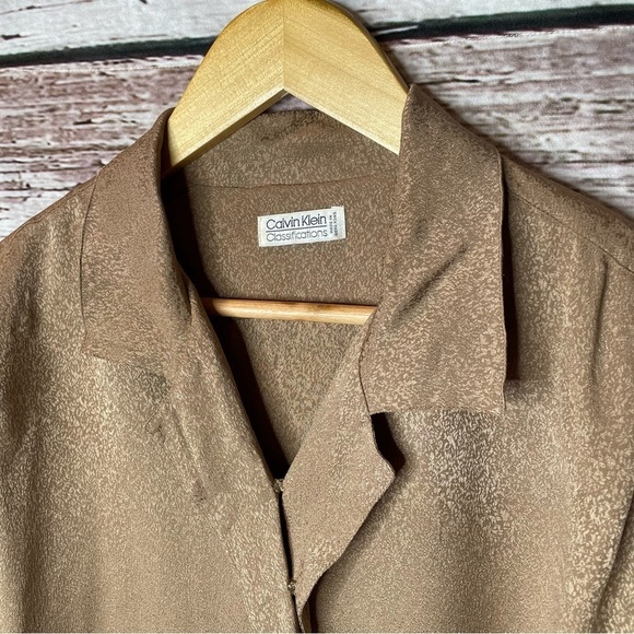 VINTAGE 1980s Calvin Klein Classifications 100% Silk Blouse Light Brown Size 4 - Picture 3 of 15